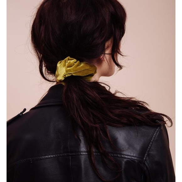 I’m with the Band The Baez Velvet Scrunchie - Picture 3 of 6